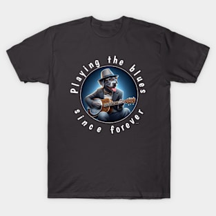 Old blues dog: Playing the blues (white text) T-Shirt